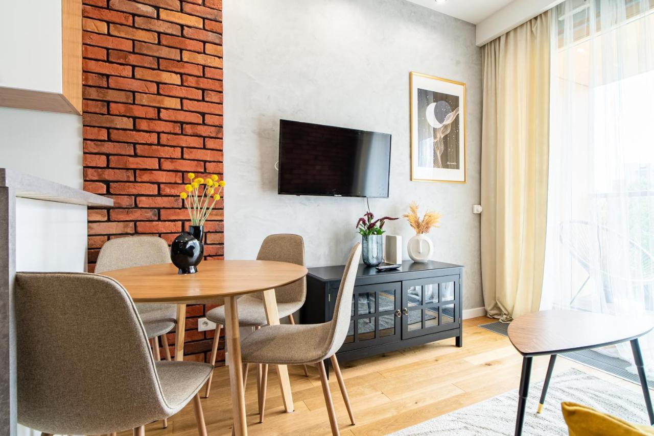 Butas Apartamentysnu, Wola Premium Ii Z Parkingiem